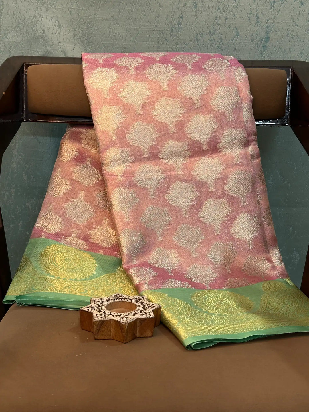 Contemporary Weave Kora Tissue Silk Banarasi Saree