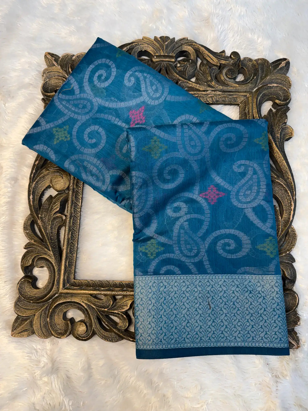 Contemporary Weave Kora Tissue Silk Banarasi Saree