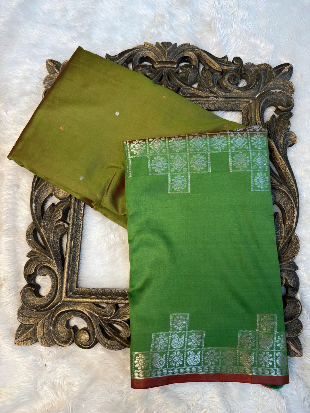 Contemporary Weave Kora Tissue Silk Banarasi Saree