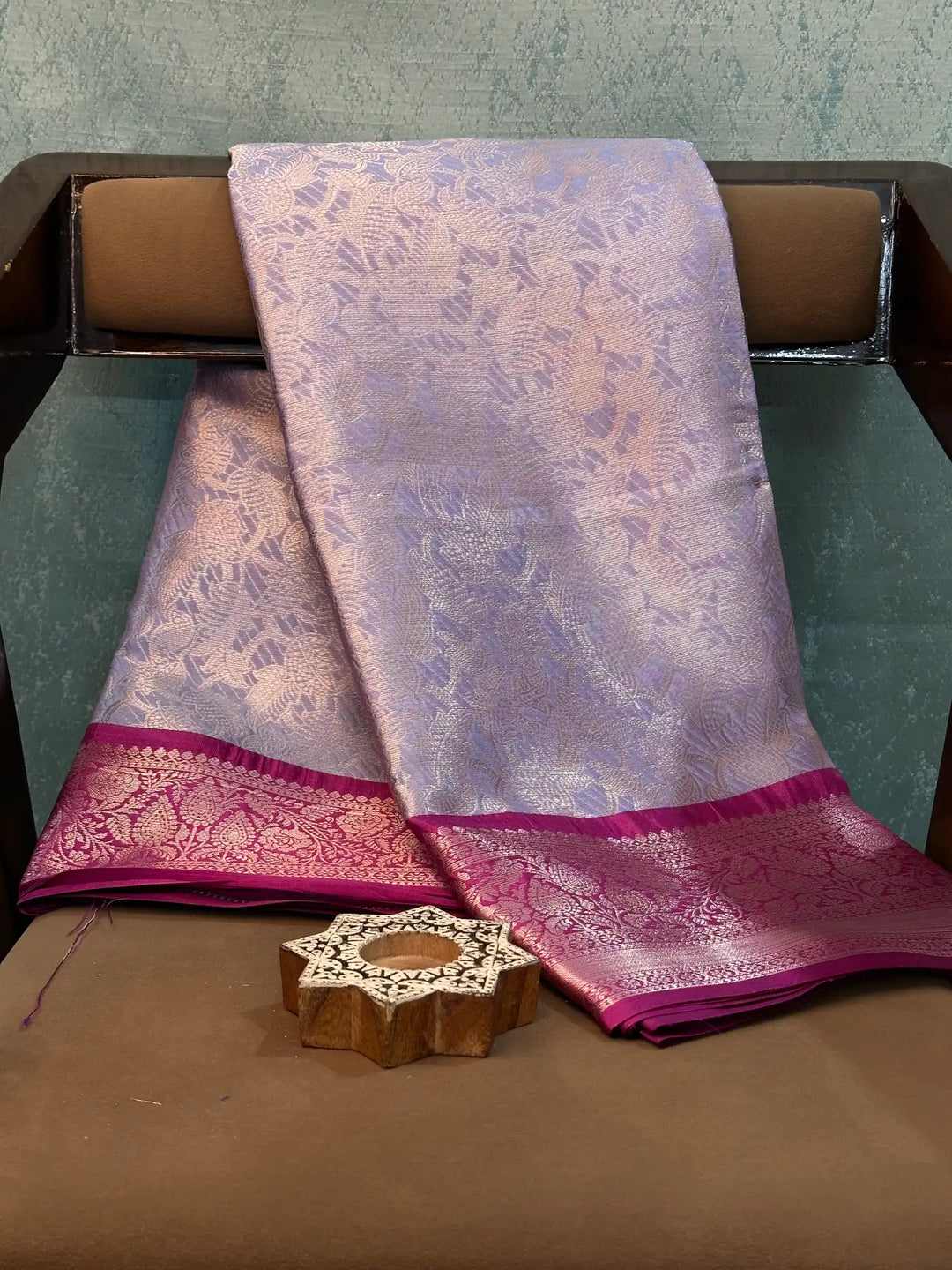 Contemporary Weave Kora Tissue Silk Banarasi Saree