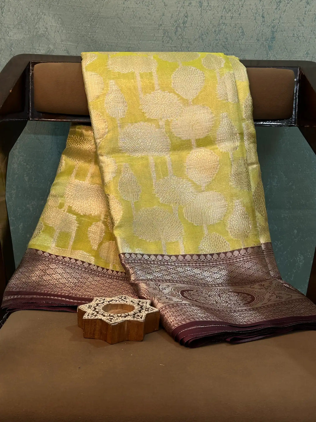 Eccentric Weave Softsilk Traditional Banarasi Saree