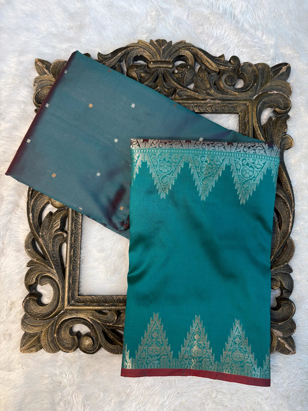 Contemporary Weave Kora Tissue Silk Banarasi Saree