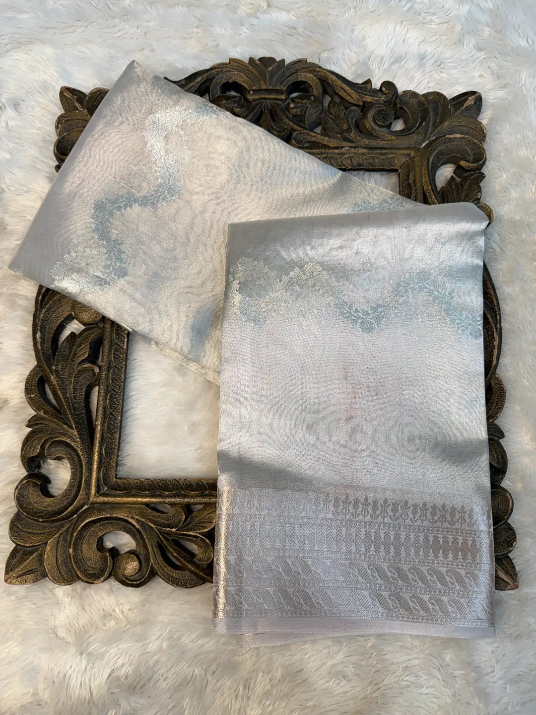 Eccentric Weave Softsilk Traditional Banarasi Saree