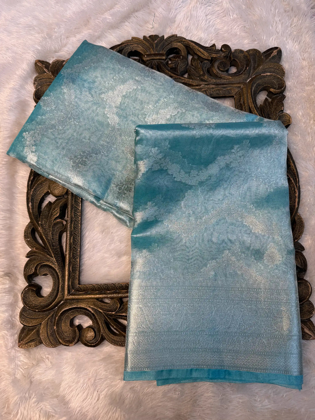 Contemporary Weave Kora Tissue Silk Banarasi Saree