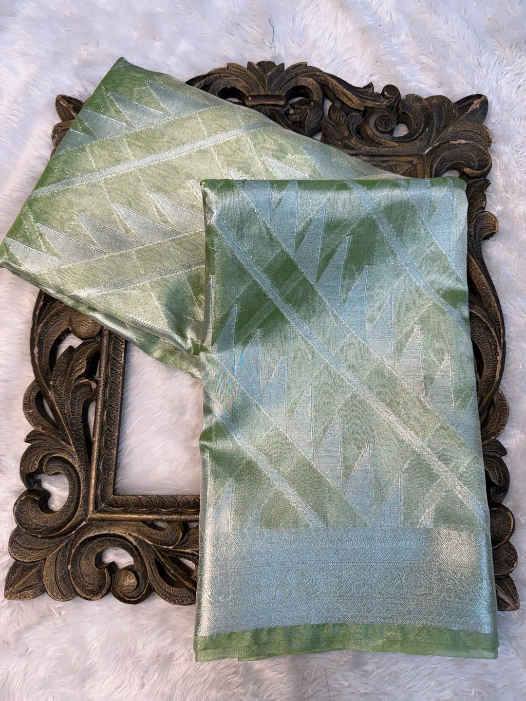 Contemporary Weave Kora Tissue Silk Banarasi Saree