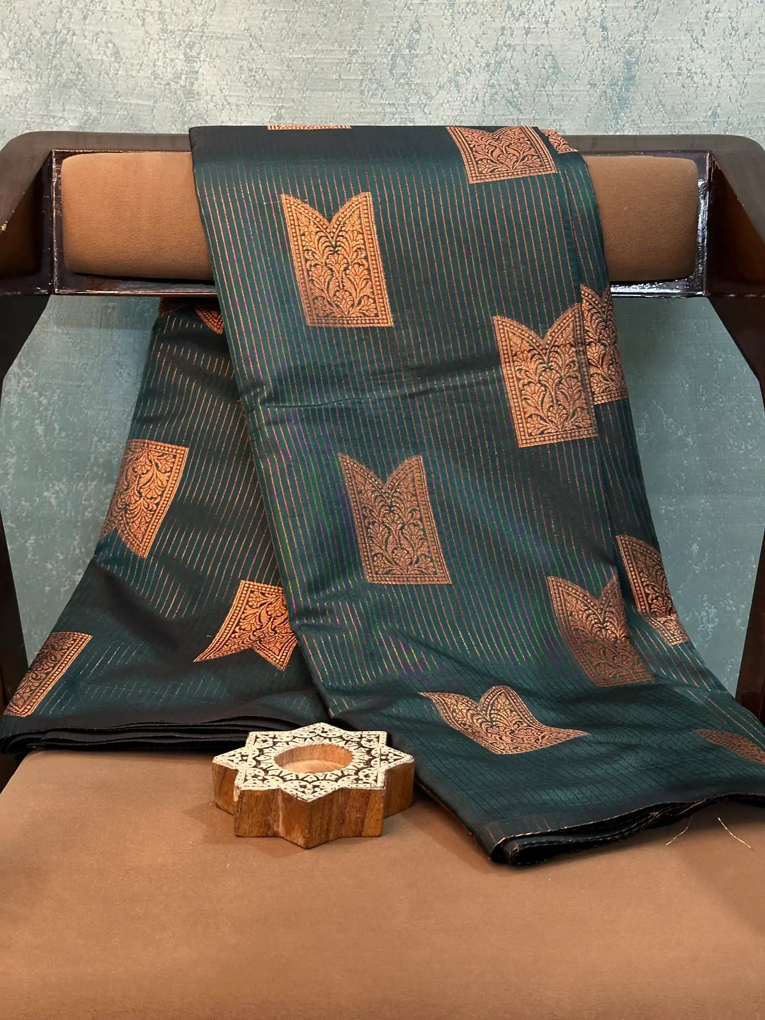 Eccentric Weave Softsilk Traditional Banarasi Saree