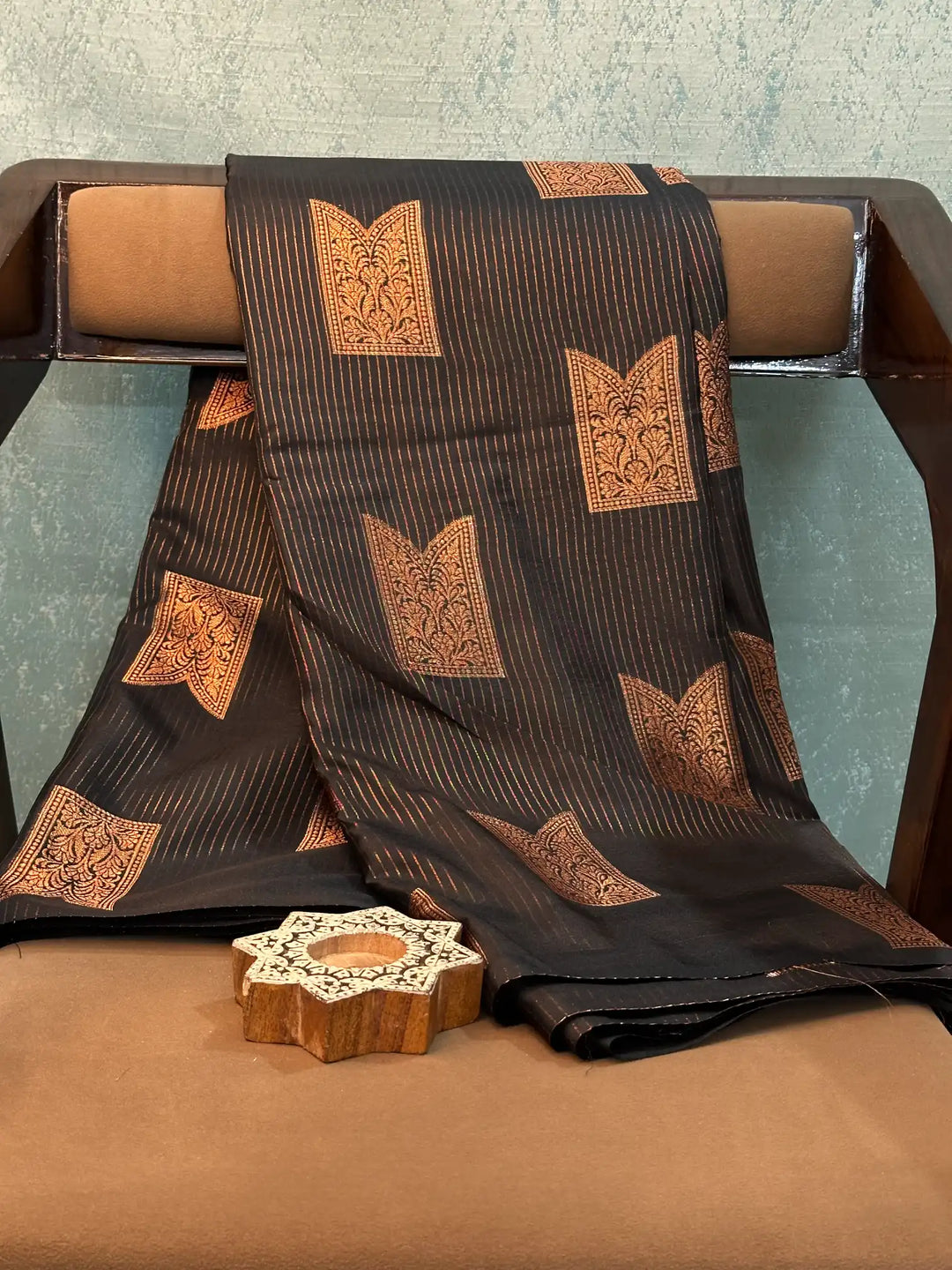 Eccentric Weave Softsilk Traditional Banarasi Saree