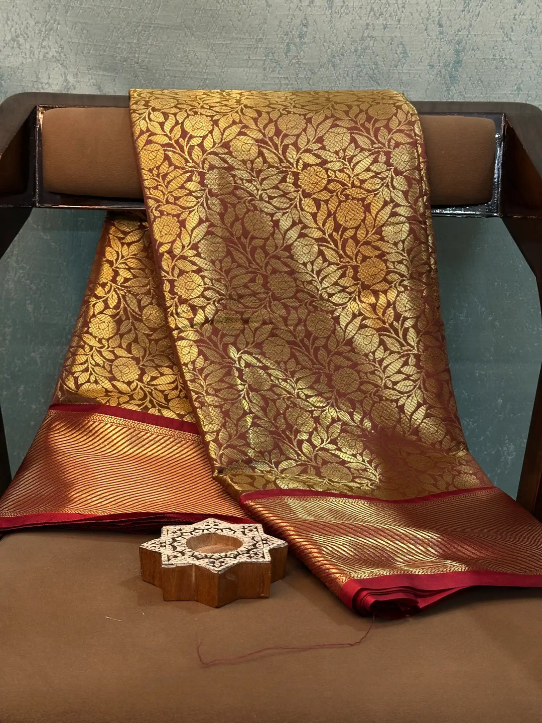 Contemporary Weave Kora Tissue Silk Banarasi Saree