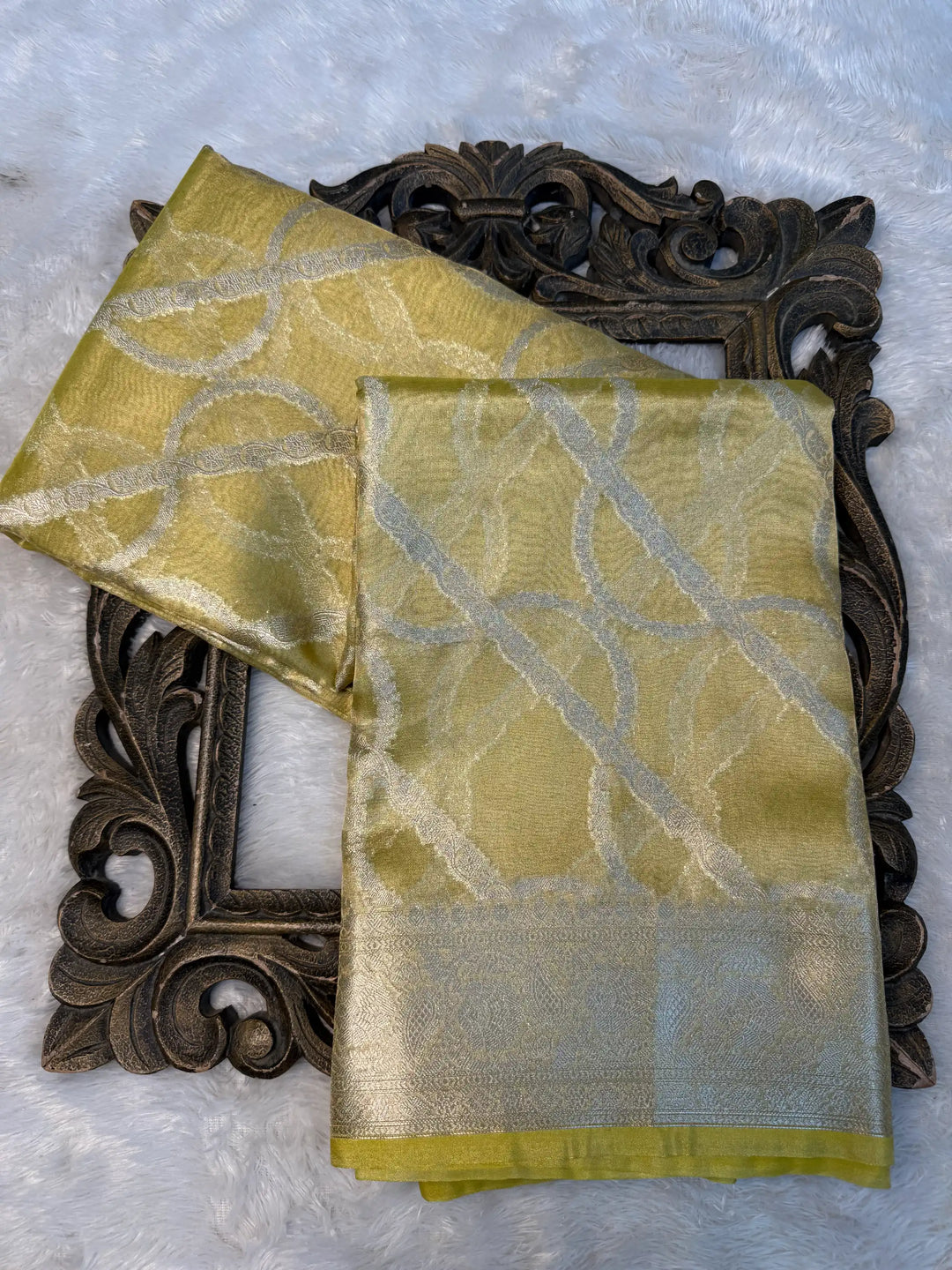Contemporary Weave Kora Tissue Silk Banarasi Saree