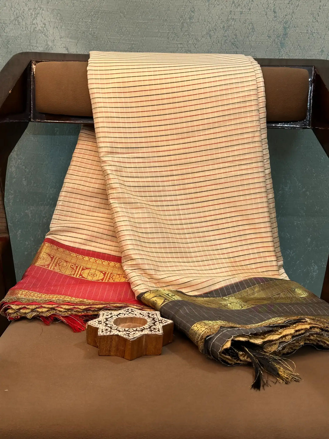 Contemporary Weave Kora Tissue Silk Banarasi Saree