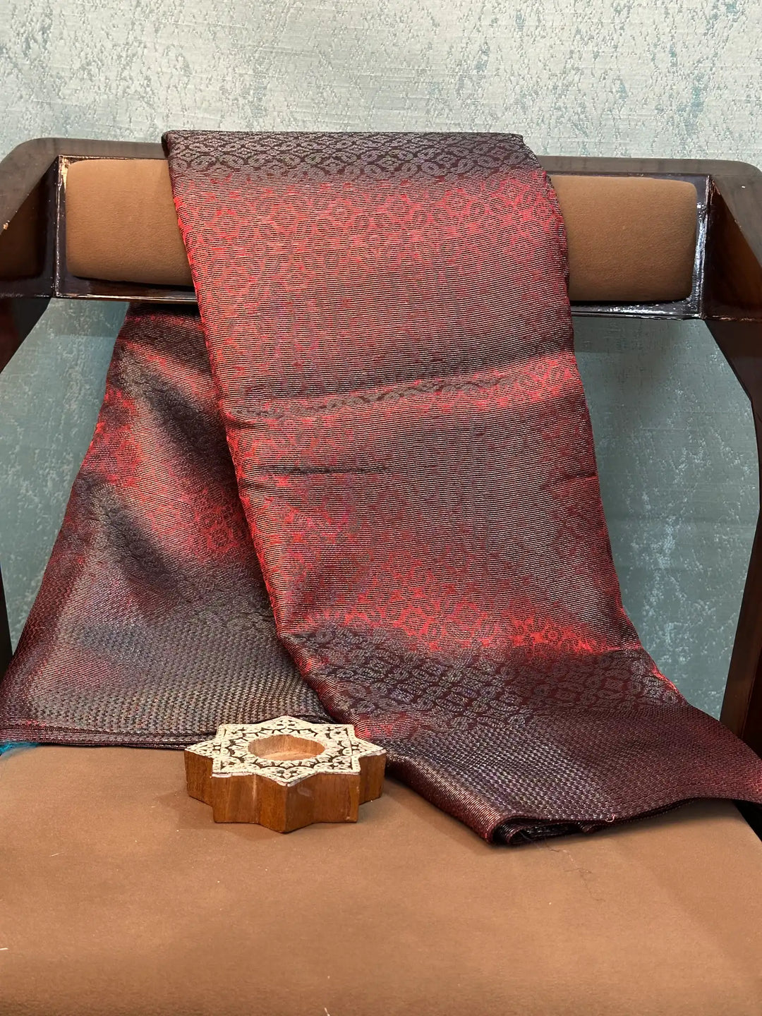 Contemporary Weave Kora Tissue Silk Banarasi Saree