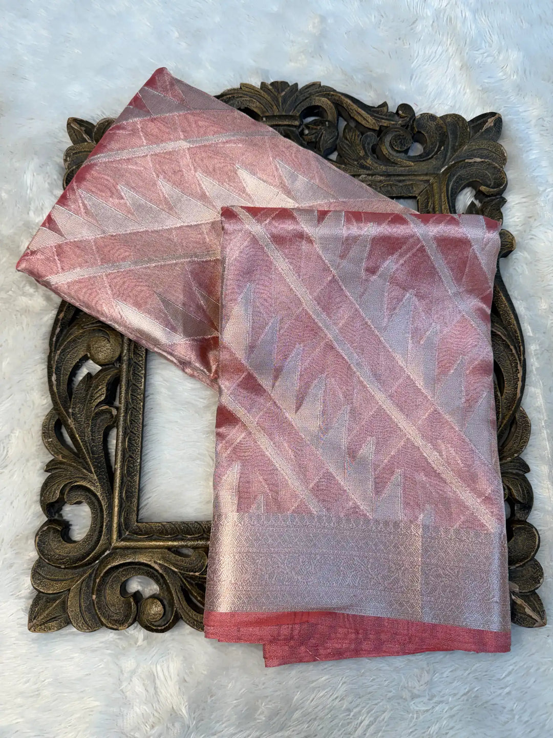 Eccentric Weave Softsilk Traditional Banarasi Saree