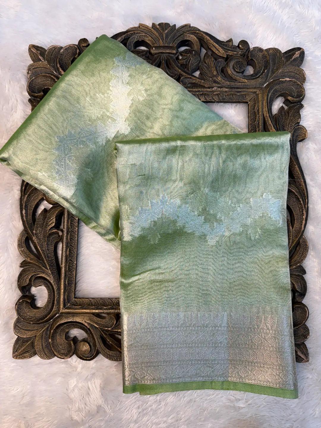Contemporary Weave Kora Tissue Silk Banarasi Saree