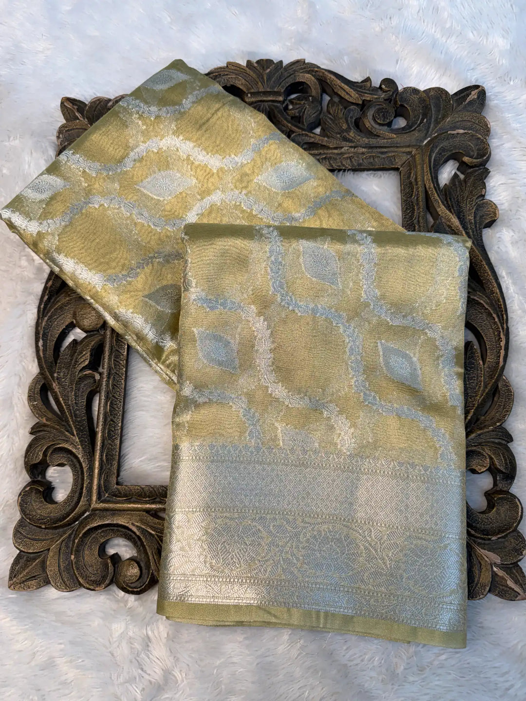 Contemporary Weave Kora Tissue Silk Banarasi Saree