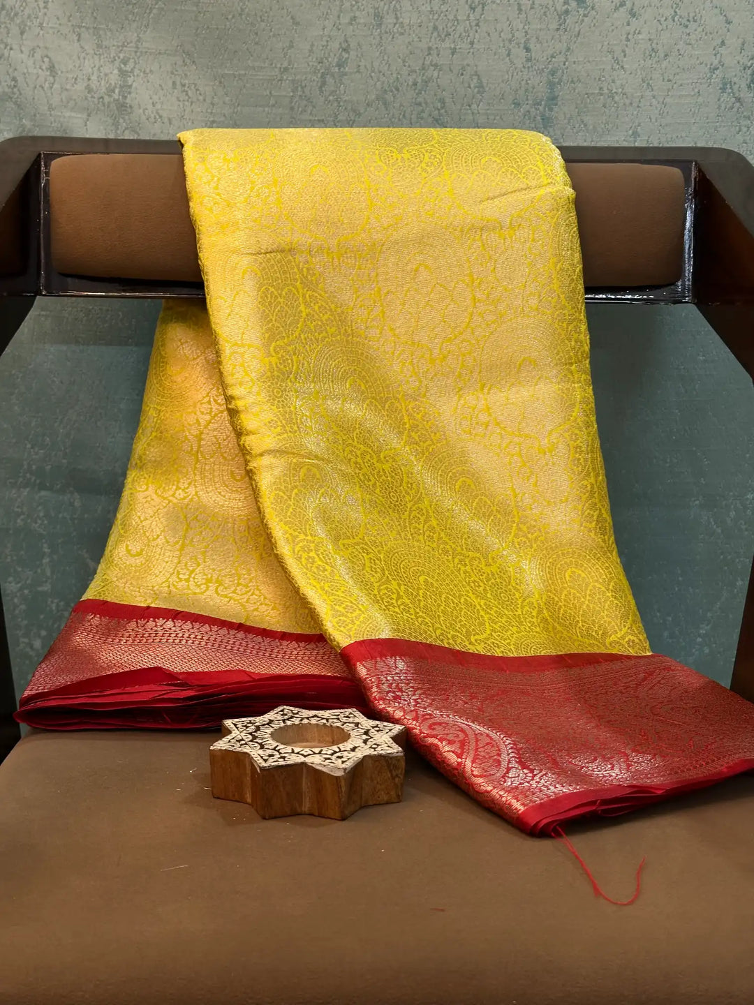 Eccentric Weave Softsilk Traditional Banarasi Saree