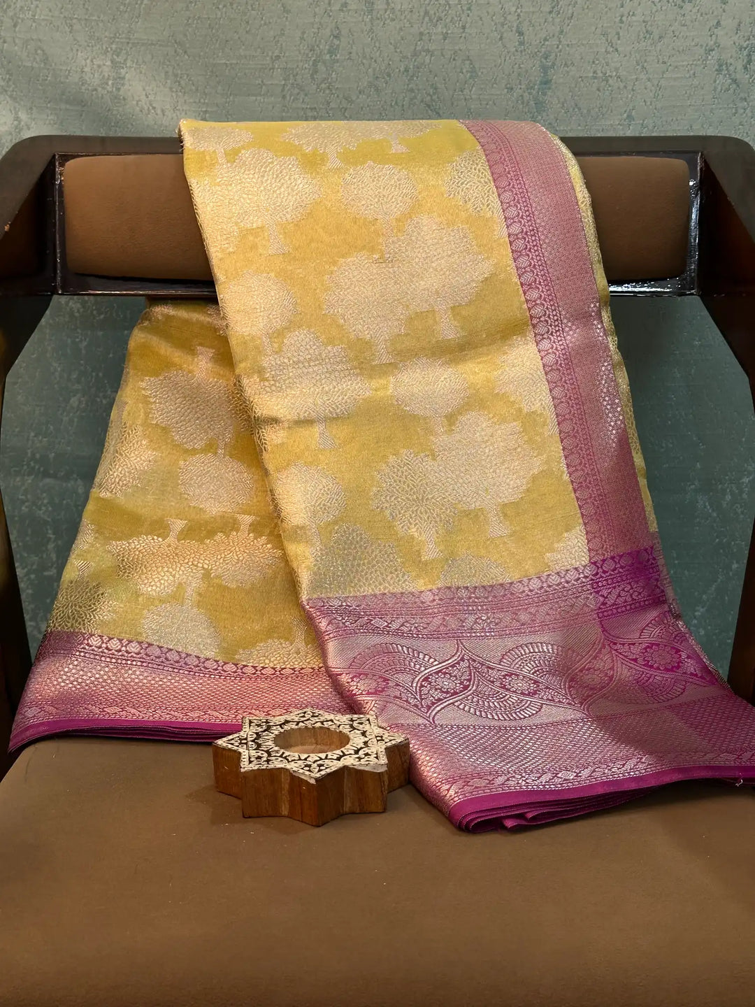 Eccentric Weave Softsilk Traditional Banarasi Saree