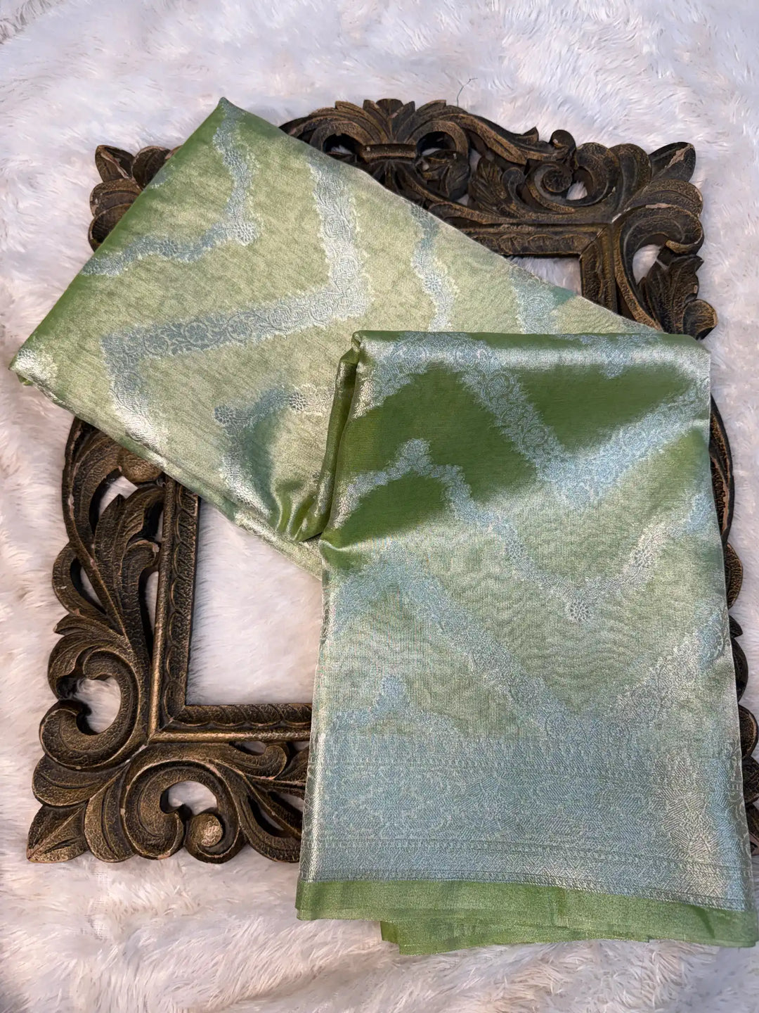 Eccentric Weave Softsilk Traditional Banarasi Saree