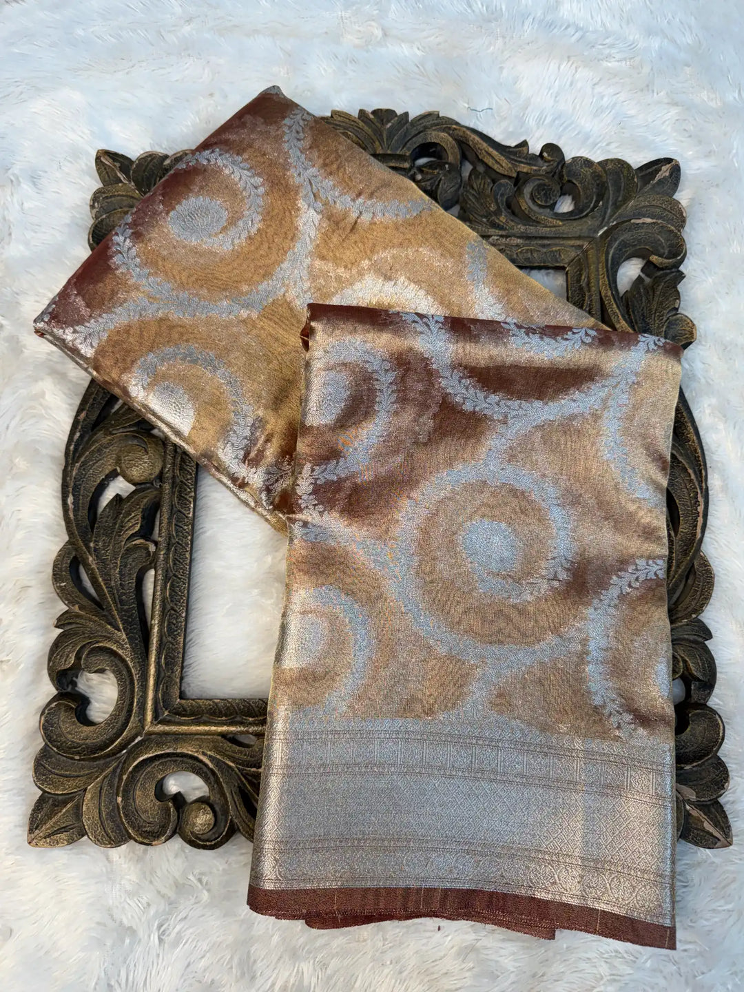 Eccentric Weave Softsilk Traditional Banarasi Saree