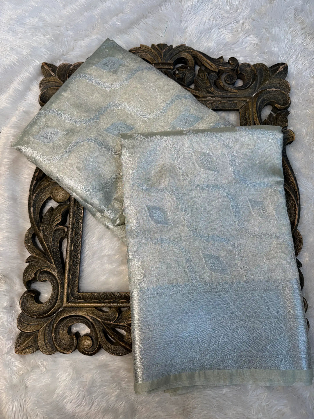 Contemporary Weave Kora Tissue Silk Banarasi Saree