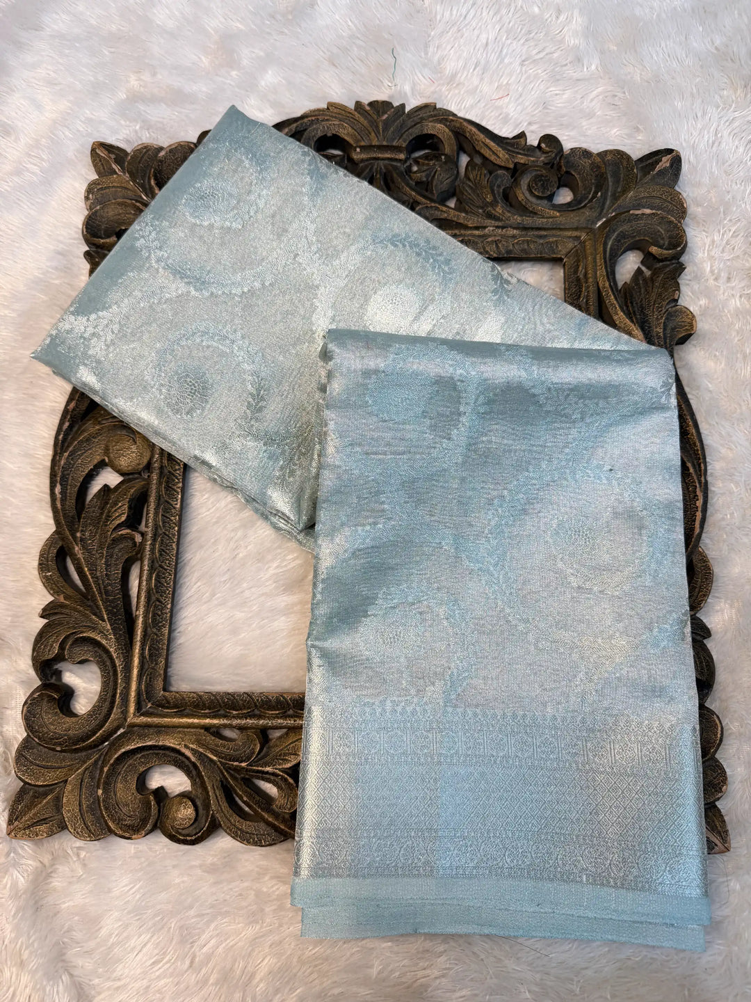 Contemporary Weave Kora Tissue Silk Banarasi Saree