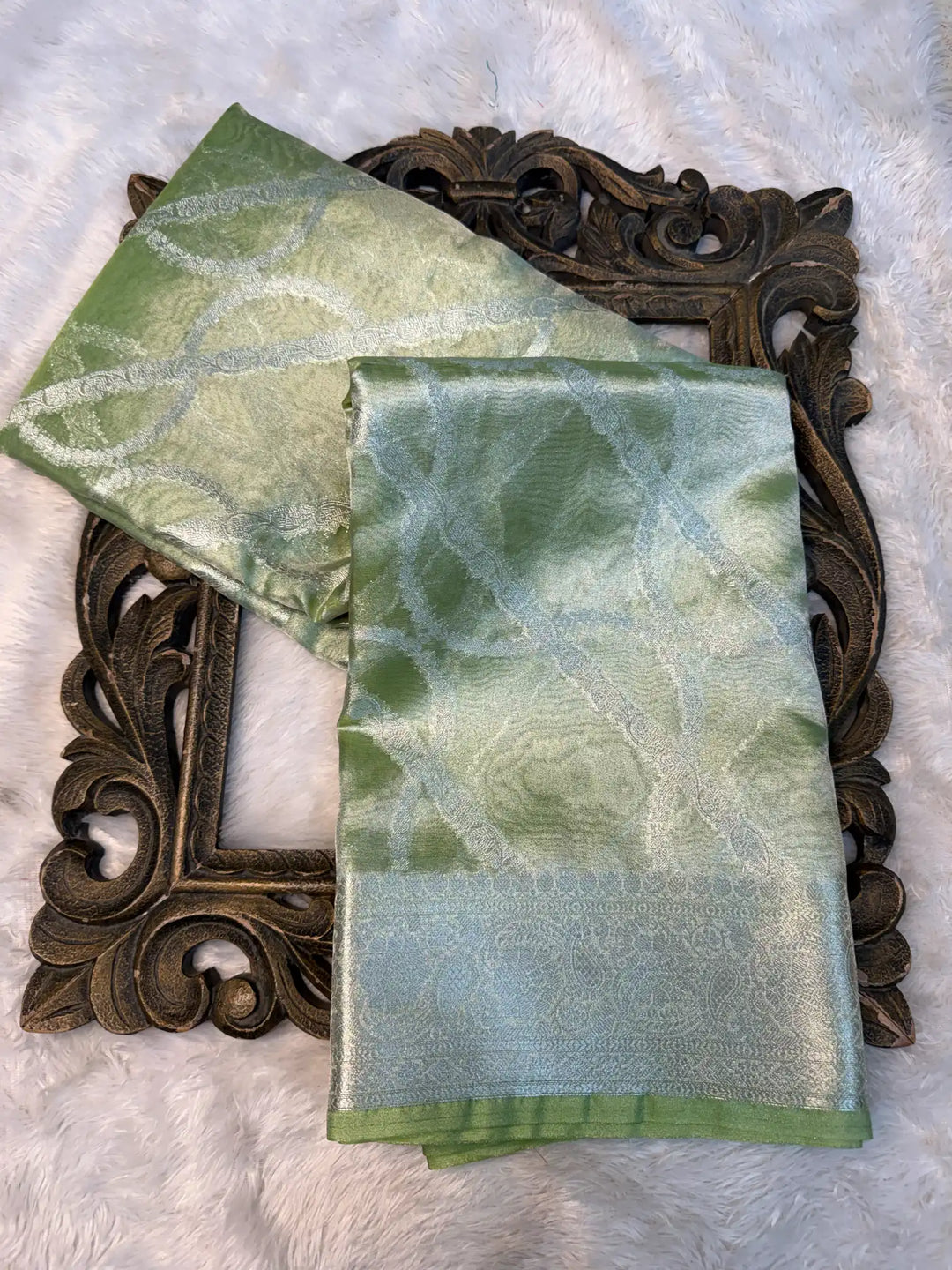 Contemporary Weave Kora Tissue Silk Banarasi Saree