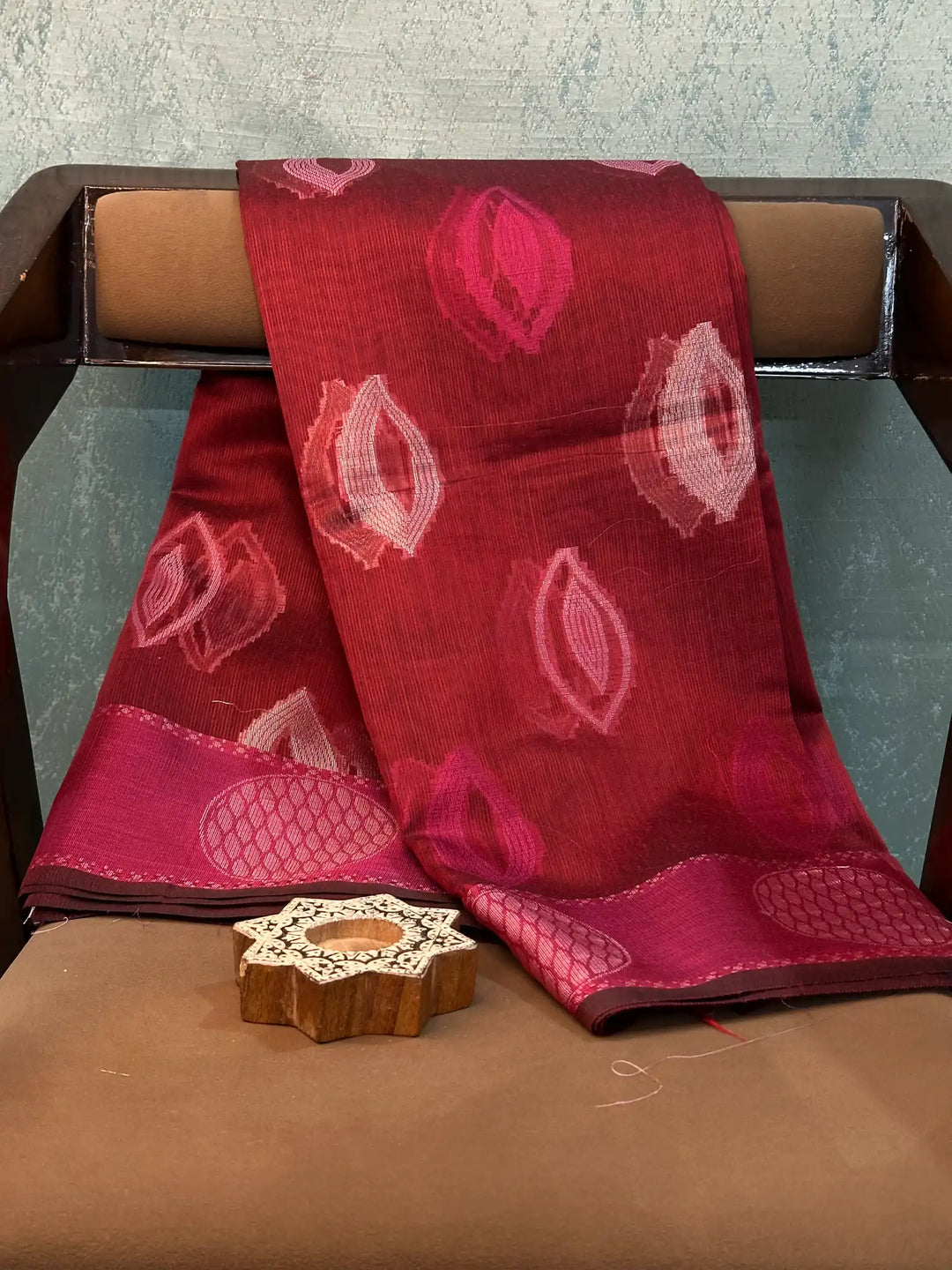 Contemporary Weave Kora Tissue Silk Banarasi Saree