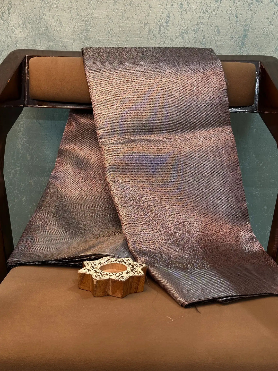 Contemporary Weave Kora Tissue Silk Banarasi Saree