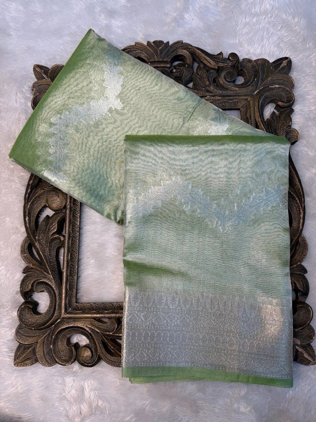 Eccentric Weave Softsilk Traditional Banarasi Saree