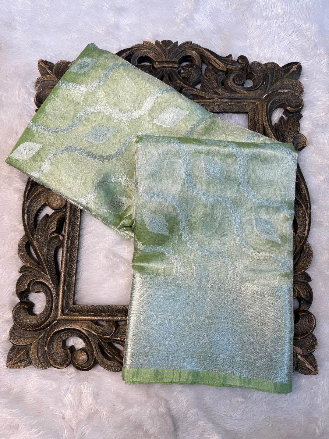Eccentric Weave Softsilk Traditional Banarasi Saree