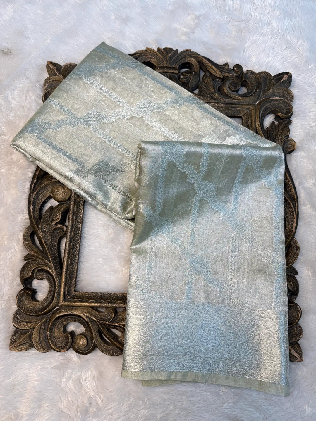 Eccentric Weave Softsilk Traditional Banarasi Saree