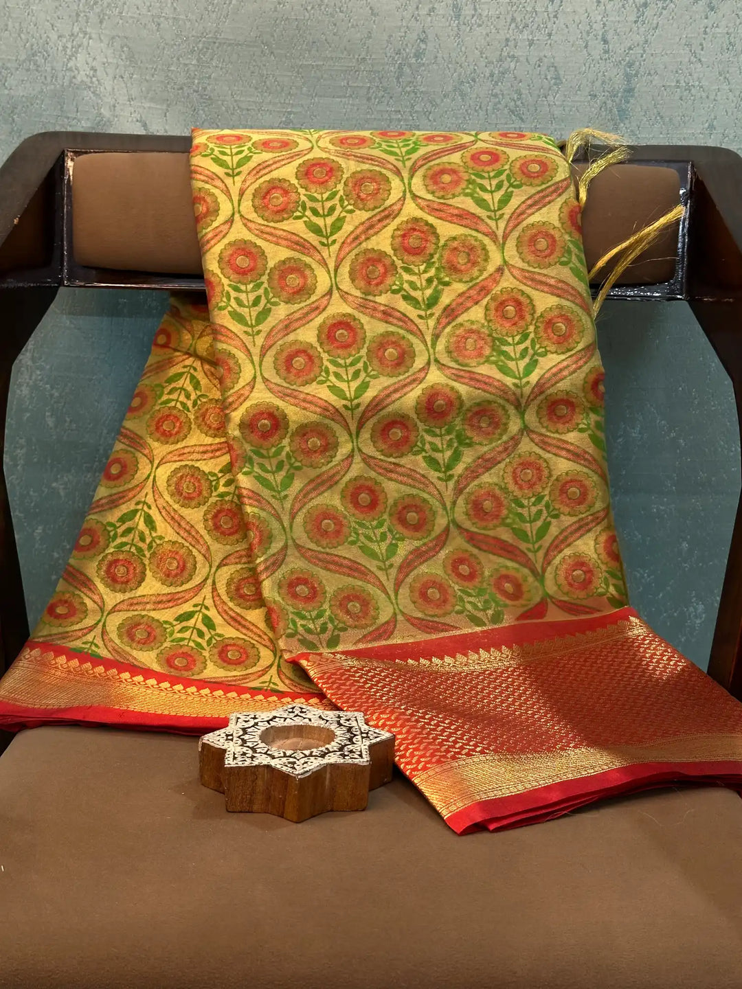 Contemporary Weave Kora Tissue Silk Banarasi Saree