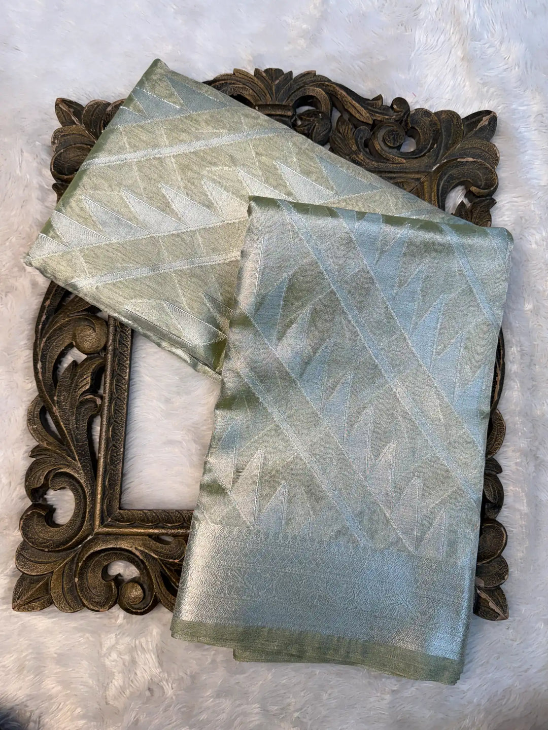 Contemporary Weave Kora Tissue Silk Banarasi Saree