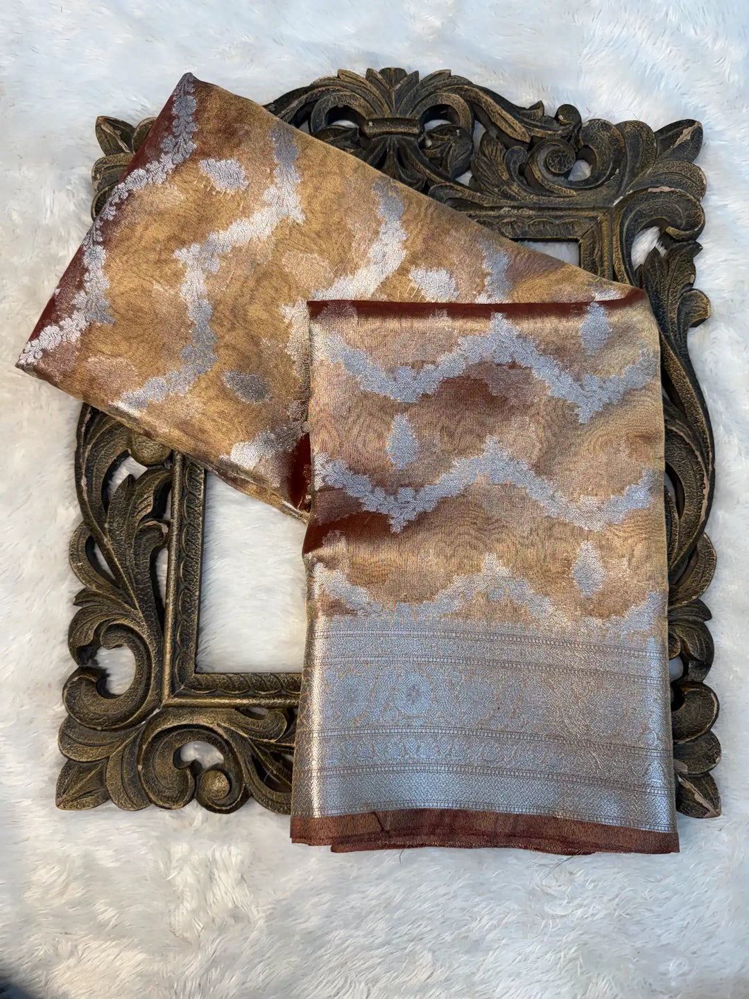 Eccentric Weave Softsilk Traditional Banarasi Saree