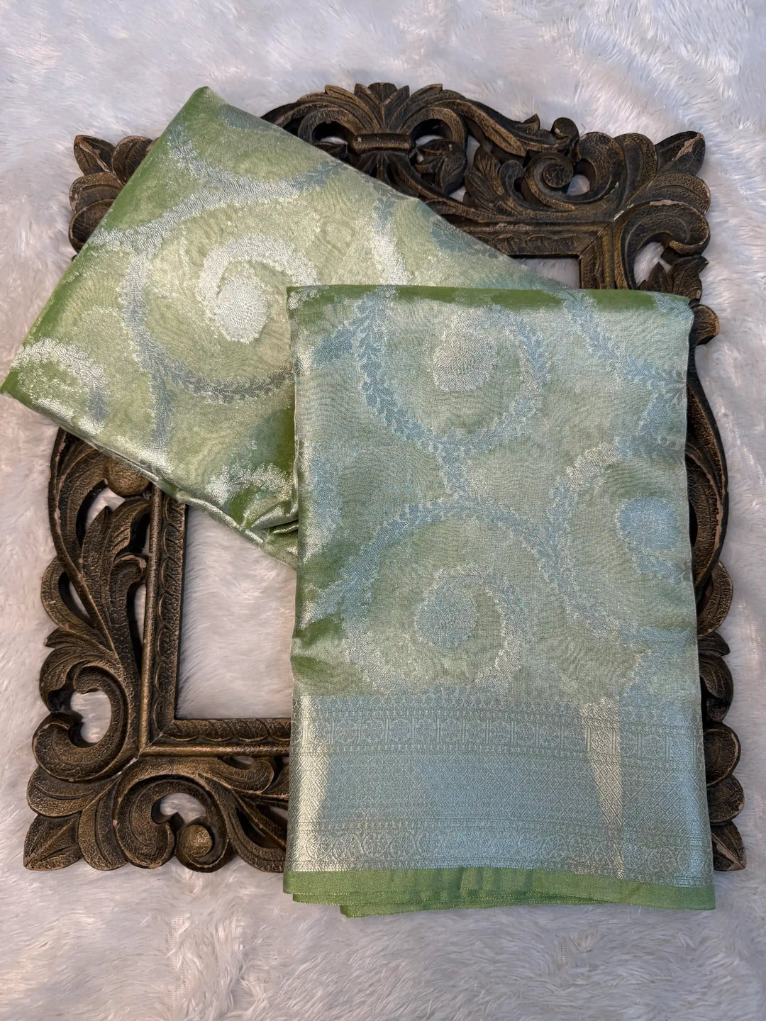 Contemporary Weave Kora Tissue Silk Banarasi Saree