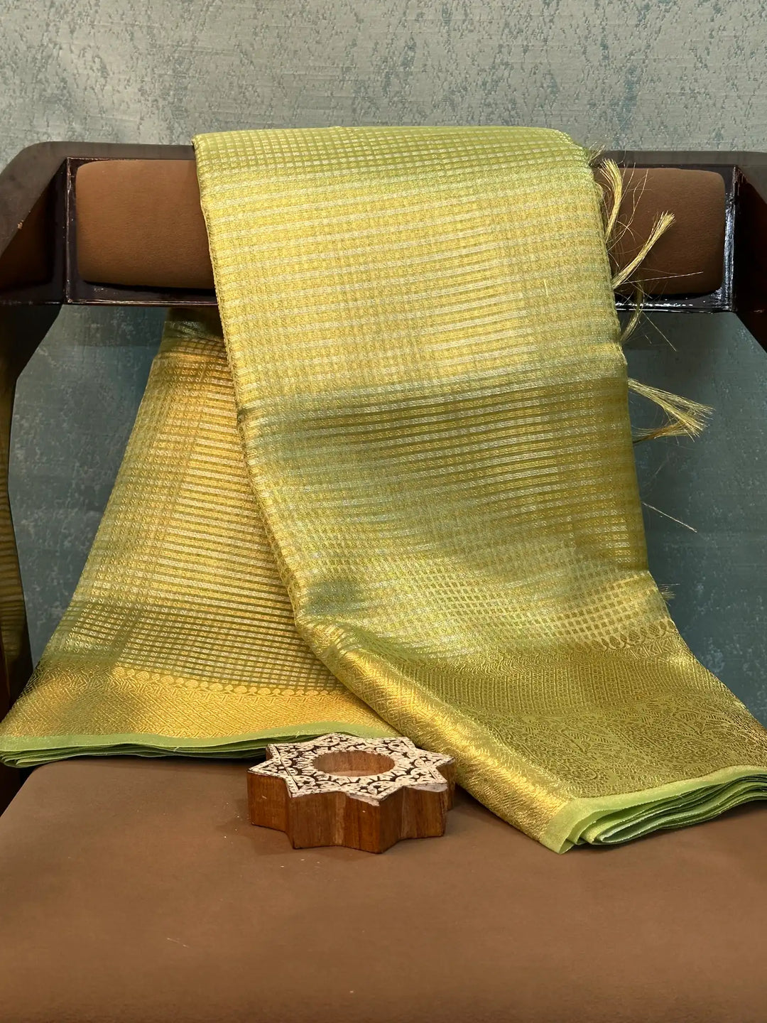 Contemporary Weave Kora Tissue Silk Banarasi Saree