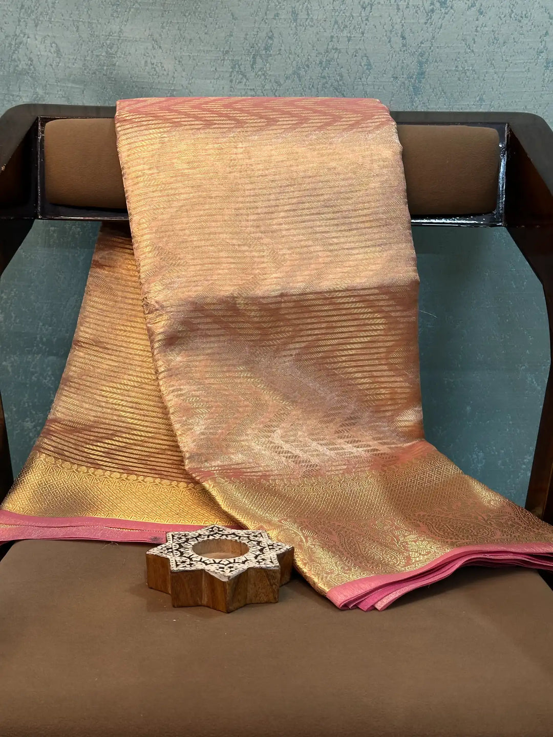 Contemporary Weave Kora Tissue Silk Banarasi Saree