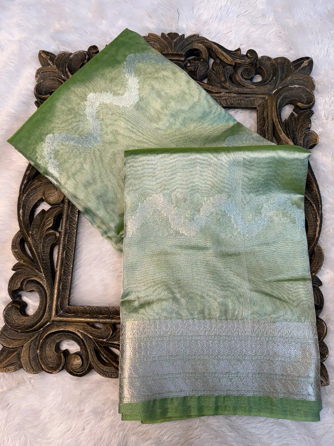 Contemporary Weave Kora Tissue Silk Banarasi Saree