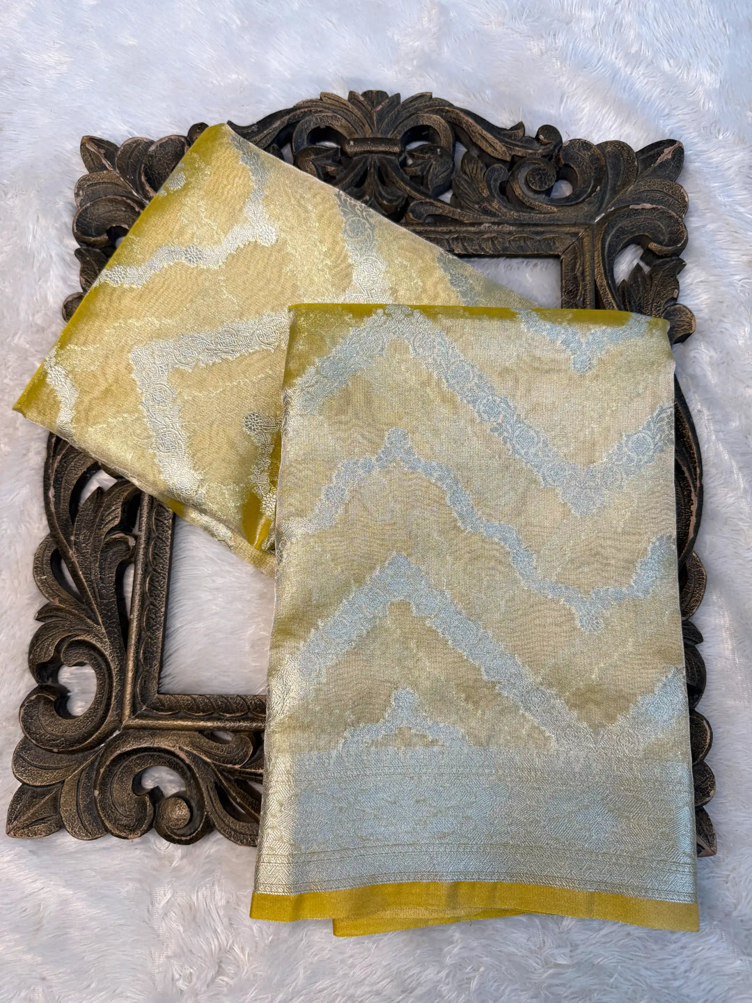 Contemporary Weave Kora Tissue Silk Banarasi Saree