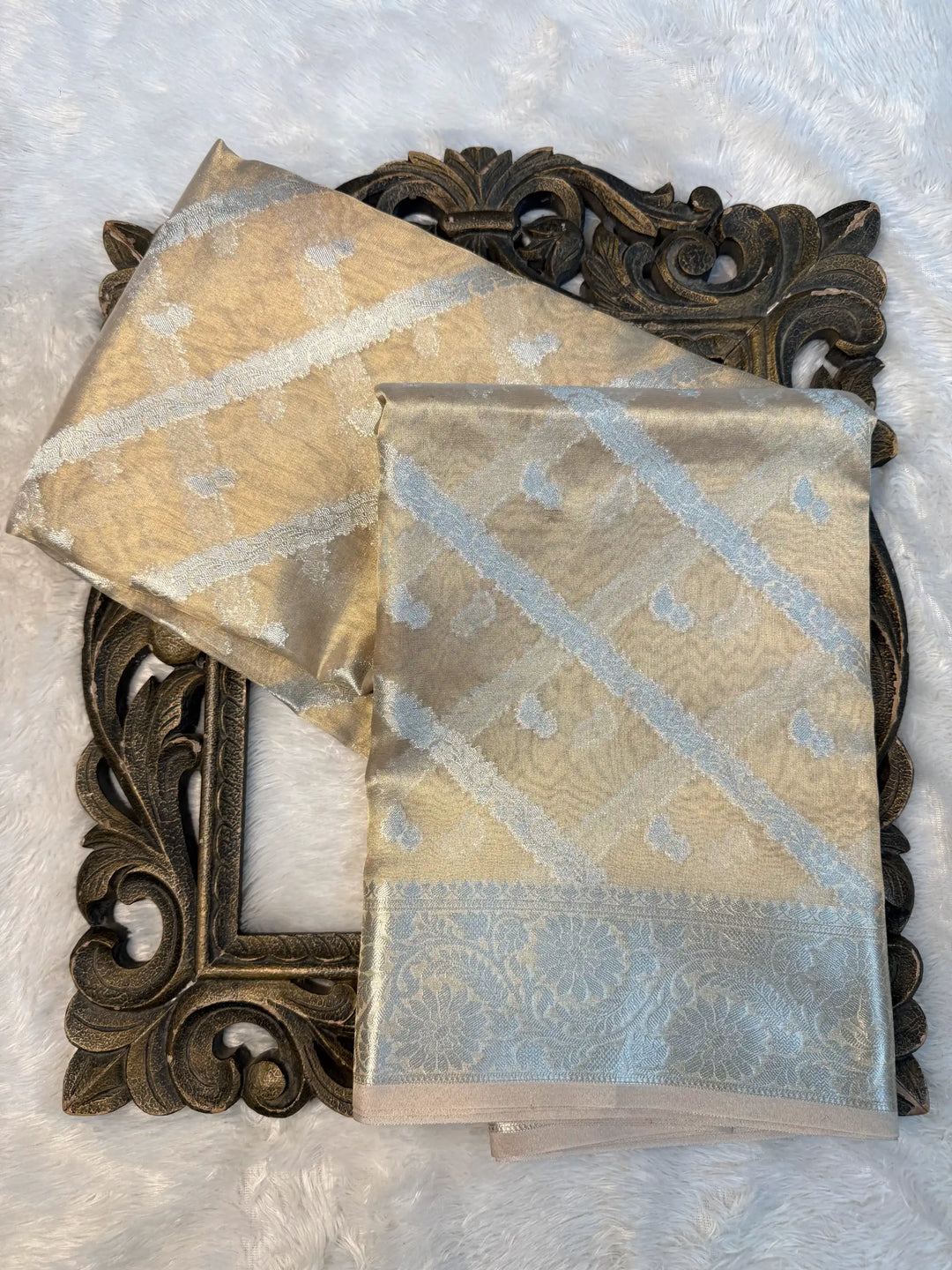Contemporary Weave Kora Tissue Silk Banarasi Saree