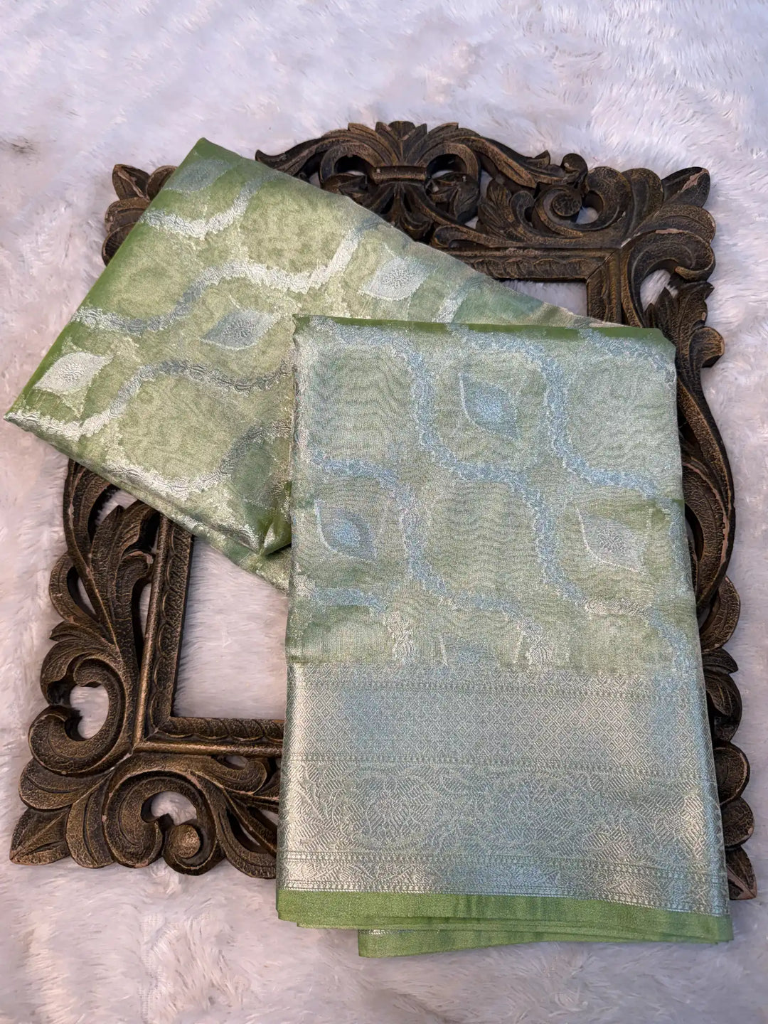 Eccentric Weave Softsilk Traditional Banarasi Saree