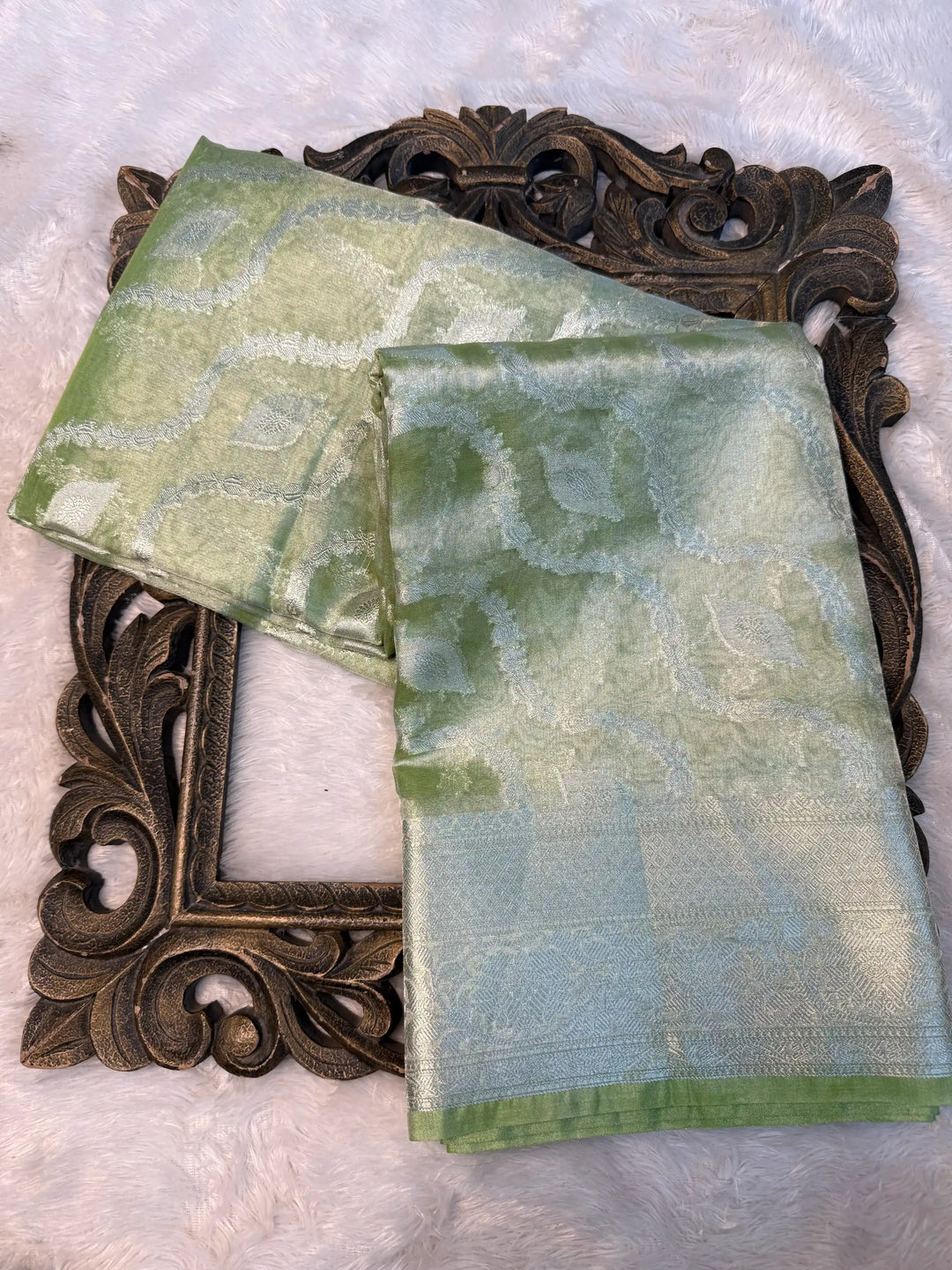 Contemporary Weave Kora Tissue Silk Banarasi Saree