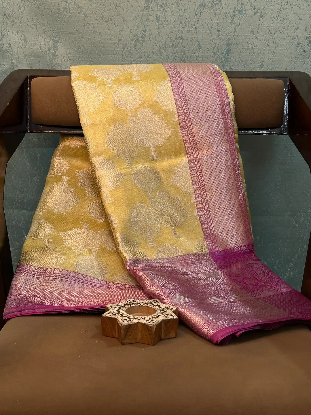 Eccentric Weave Softsilk Traditional Banarasi Saree
