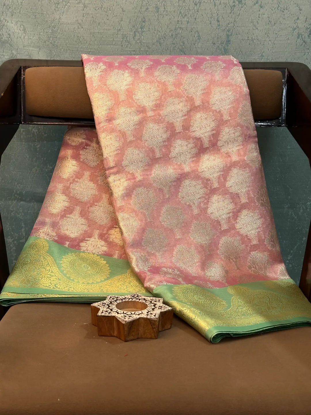 Eccentric Weave Softsilk Traditional Banarasi Saree
