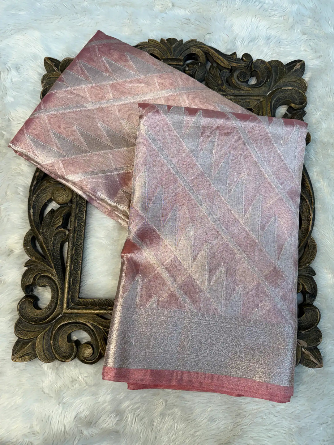 Eccentric Weave Softsilk Traditional Banarasi Saree