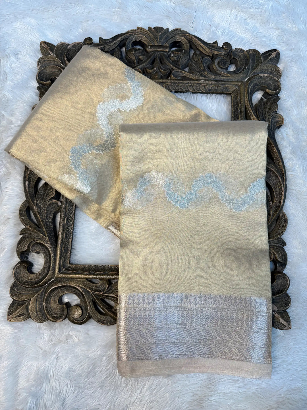 Contemporary Weave Kora Tissue Silk Banarasi Saree