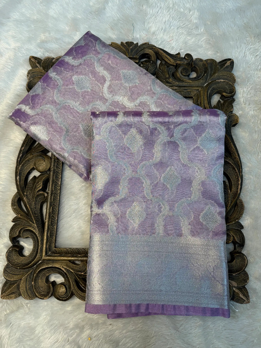 Contemporary Weave Kora Tissue Silk Banarasi Saree