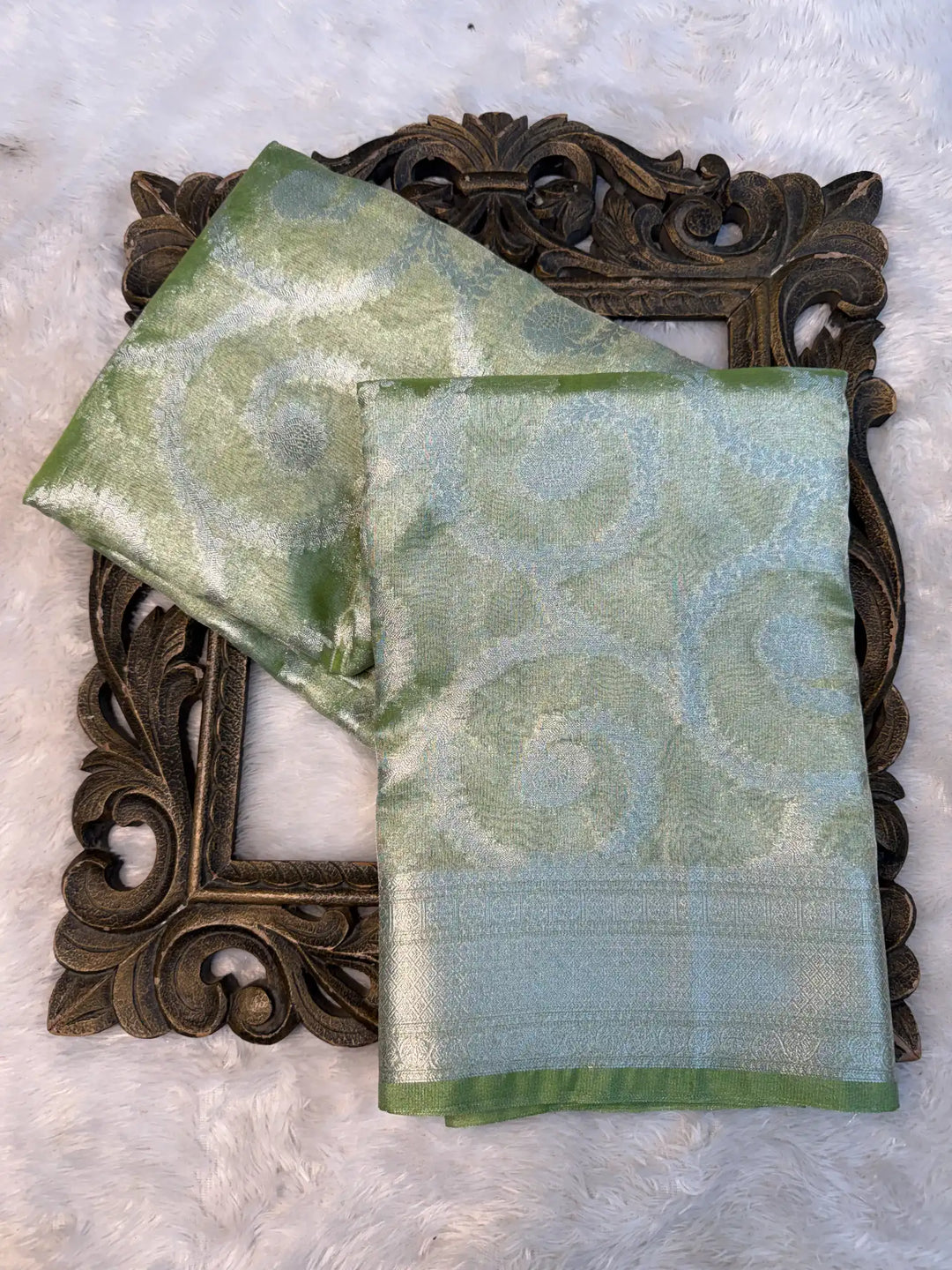 Contemporary Weave Kora Tissue Silk Banarasi Saree