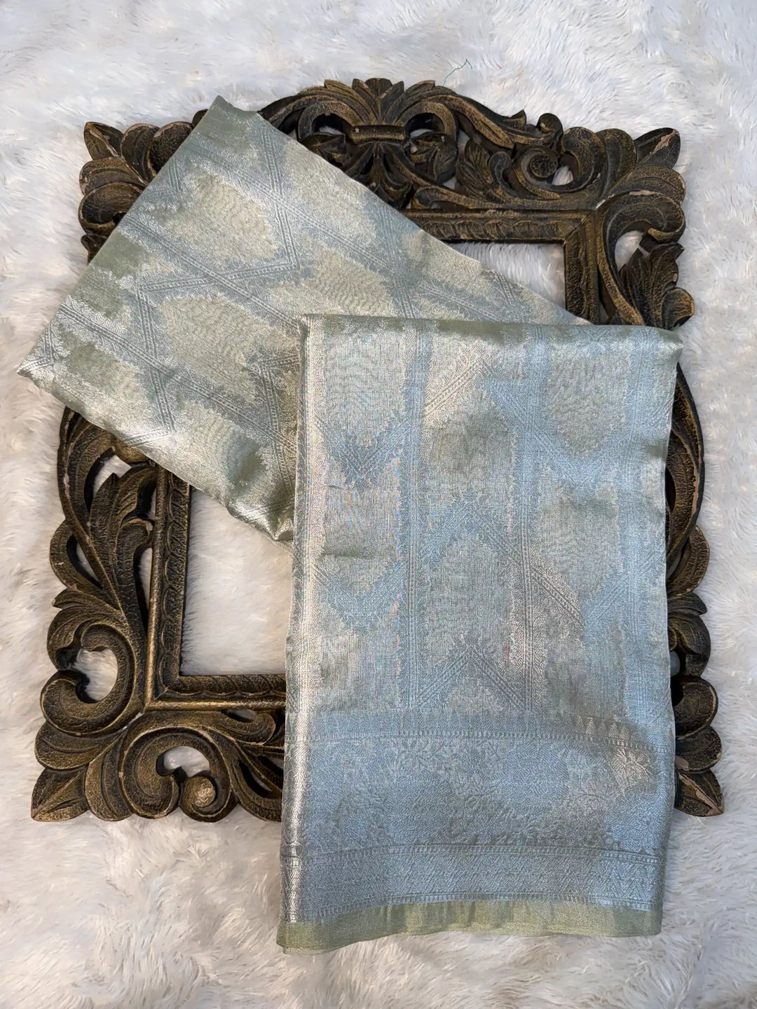 Contemporary Weave Kora Tissue Silk Banarasi Saree