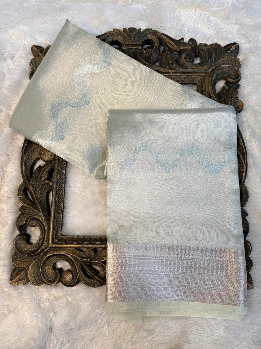 Eccentric Weave Softsilk Traditional Banarasi Saree