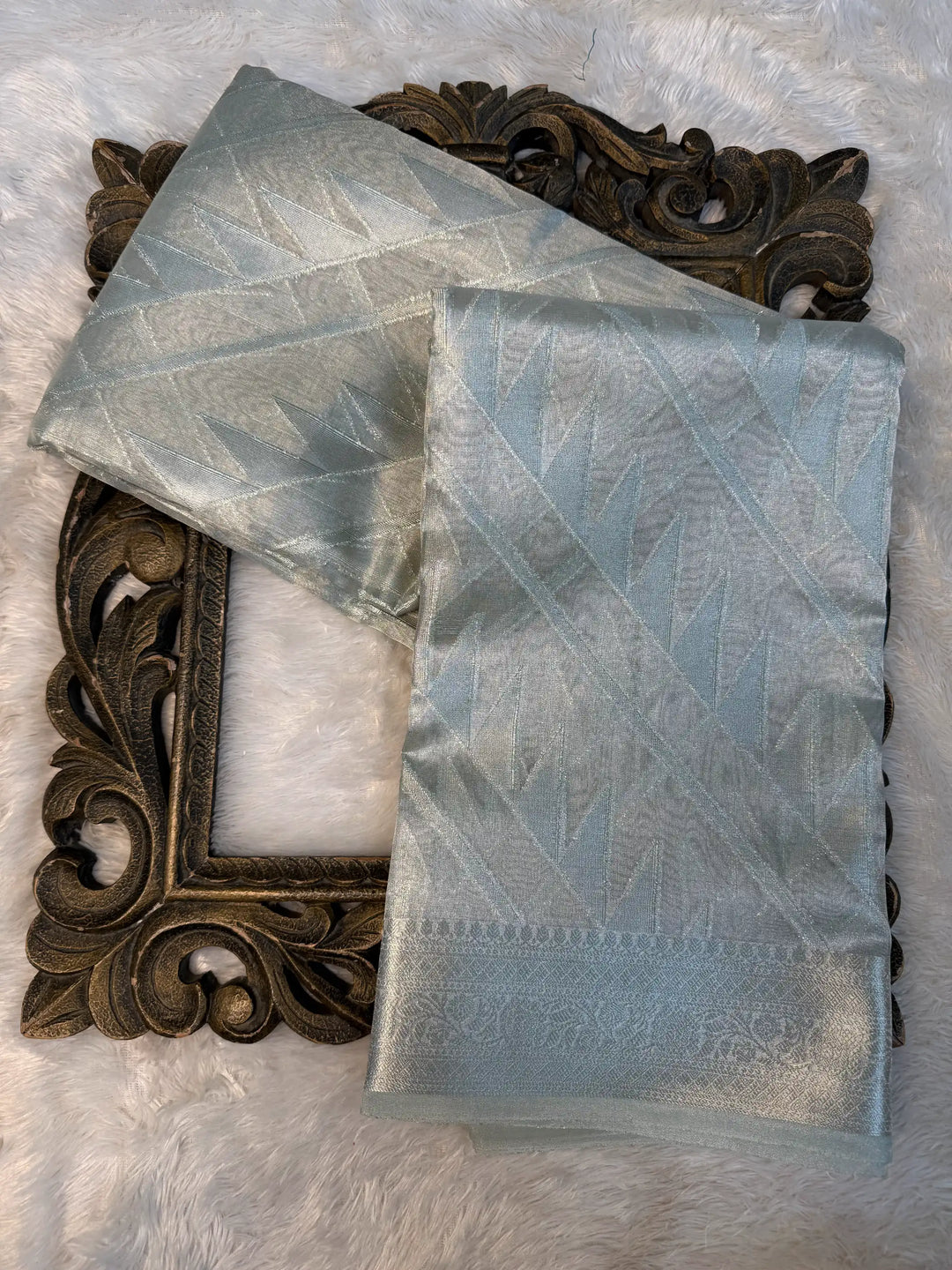 Eccentric Weave Softsilk Traditional Banarasi Saree
